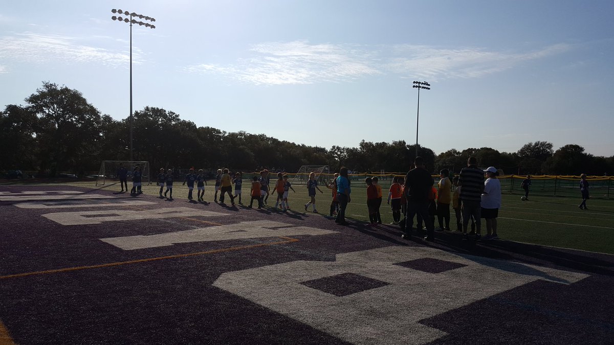 escee08's tweet photo. #GameOver for @KIPPSATX #UnMundo #YellowTeam #GoKIPP #SoccerSaturday #SoccerTime #CantuFamFitness https://t.co/wVQYp3ndIs
