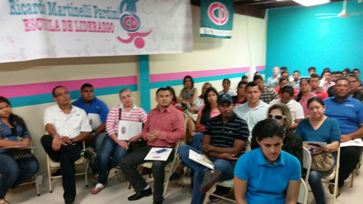 almacortes20's tweet photo. Sede Chiriqui se abre Escuela de Cuadros Ricardo Martinelli Pardini. Para formación política juventud @CaDemocratico. Paso firme al 2019 https://t.co/sMtihEXO1h