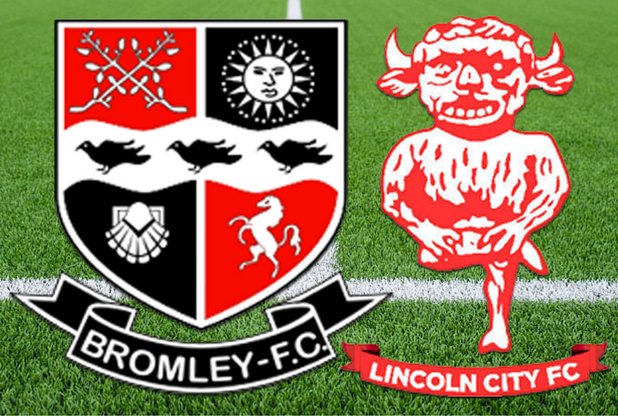 LincsLive's tweet photo. It's goal-less between @LincolnCity_FC and @bromleyfc. Relive the first half in our blog #impslive https://t.co/wsdPbhhmCx https://t.co/TwGmNtL3LT