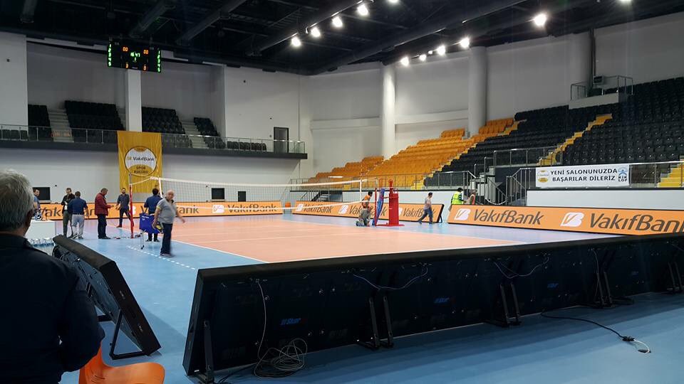 vakiftayfa's tweet photo. Yeni sezon ilk maç kendi evimiz 🙌🏽🙌🏽🏐💪🏽 #goVakıf https://t.co/0KkX6eCKDy