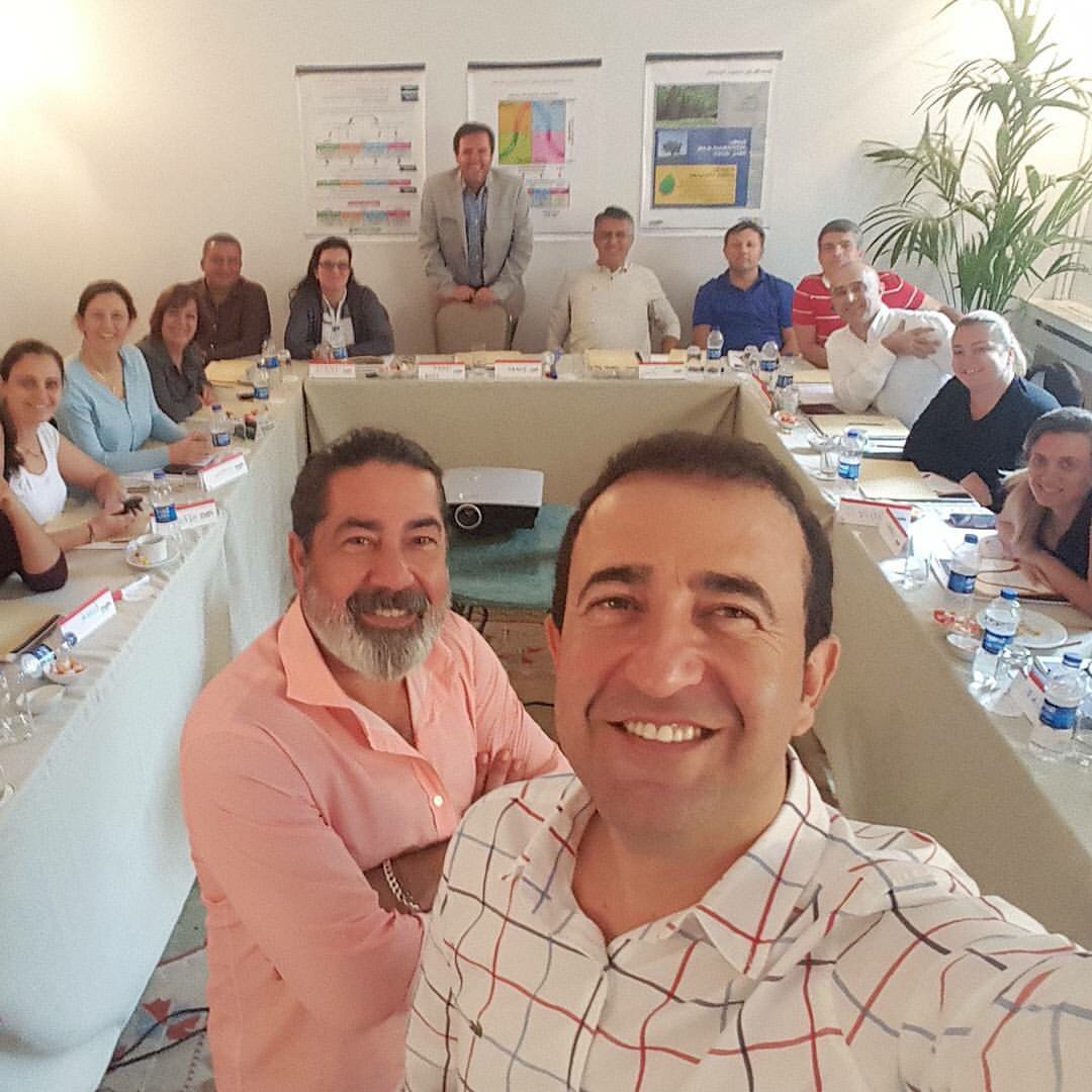 TemYonetim's tweet photo. #Zorluteks Yönetim Ekibi ile keyifli bir #SituationalLeadership #DurumsalLiderlik Eğitimi gerceklestirdik #temyonetim https://t.co/XIWtgwKuNt