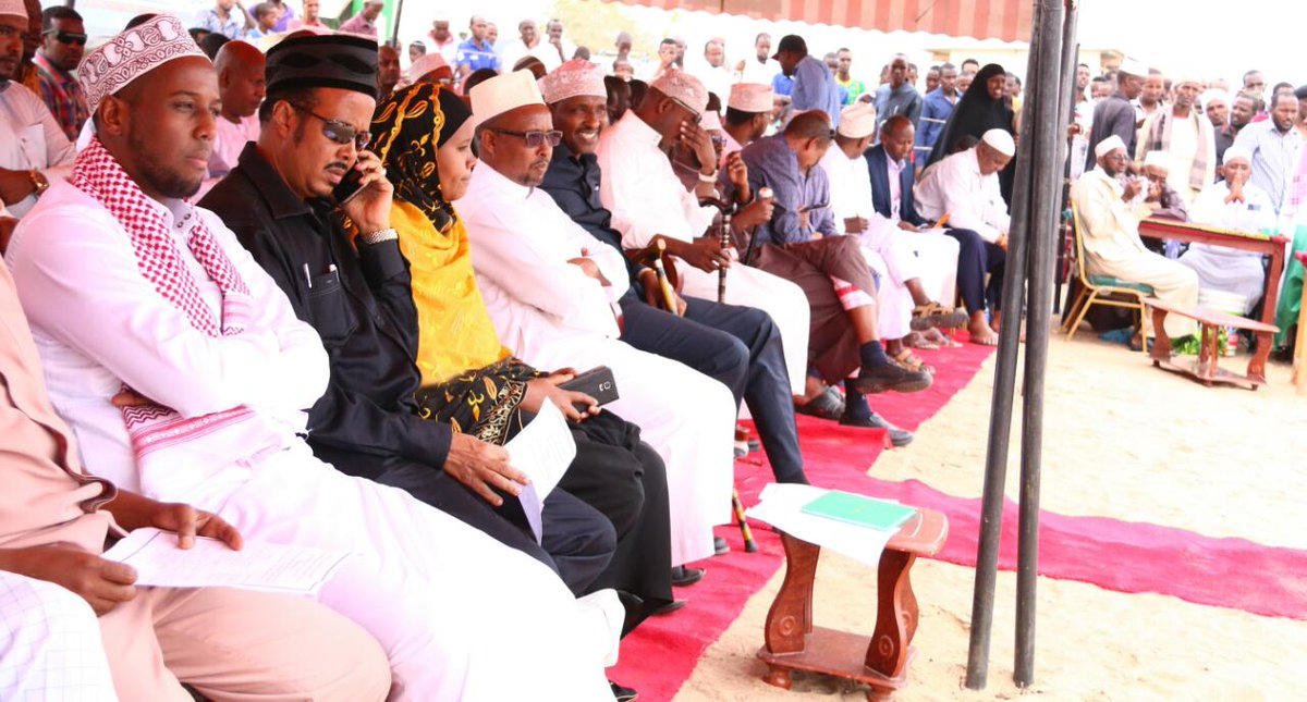 HonAdenDuale's tweet photo. We will not allow terrorists to divide our nation along ethnic and religious lines. Kenyans will continue to unite against terrorism. https://t.co/Qaxf3roPlF