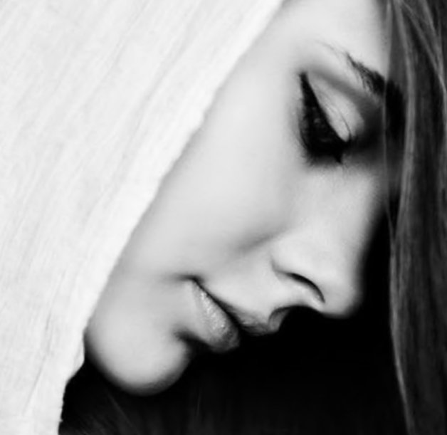 Norika003's tweet photo. الحزن هو الثمن الذي ندفعه من أجل الحب. 🌹 https://t.co/87z2Gi7rpG