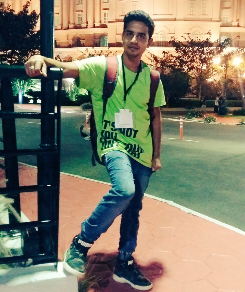 Aryankh19615160's tweet photo. Nicee evening##weekendd doublee enjoyment $#@###😘😘😘 https://t.co/XFvA5ikpGq