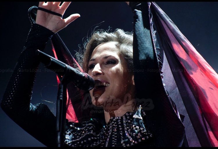 fansmalu_16's tweet photo. Buenas tardes familia!! Esta noche #TourCaosValladolid 🔜🔜 👏🏼😍 https://t.co/6M4l5nG3xi