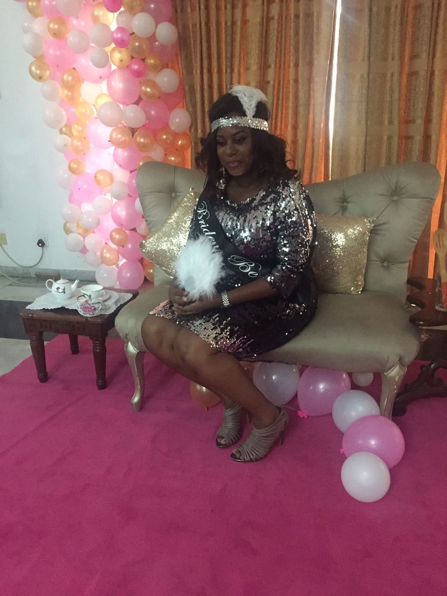 ZainabTalatu's tweet photo. Its our friend,  @mandystwit Bridal Shower!!! https://t.co/N00gwgGKx4