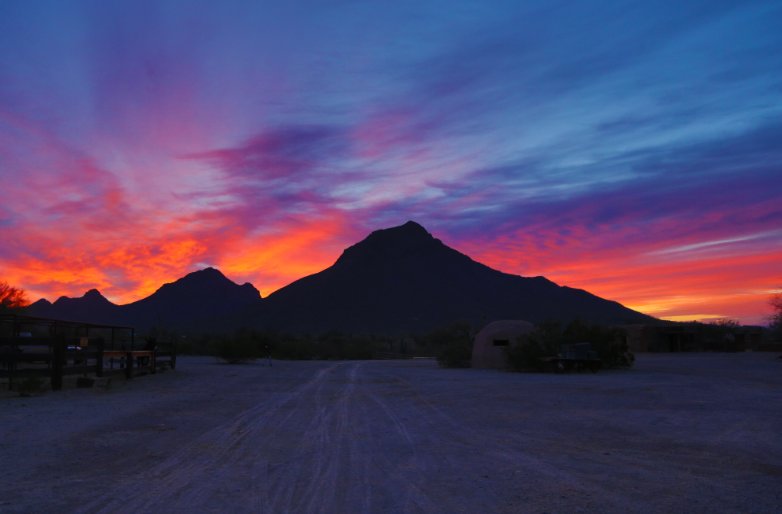 On location for <a href="/HBSDMovie/">Hot Bath Stiff Drink</a> - nothing beats the open air, a gorgeous sunset &amp; the beautiful country side!  Film tix: bit.ly/2dBIi3E