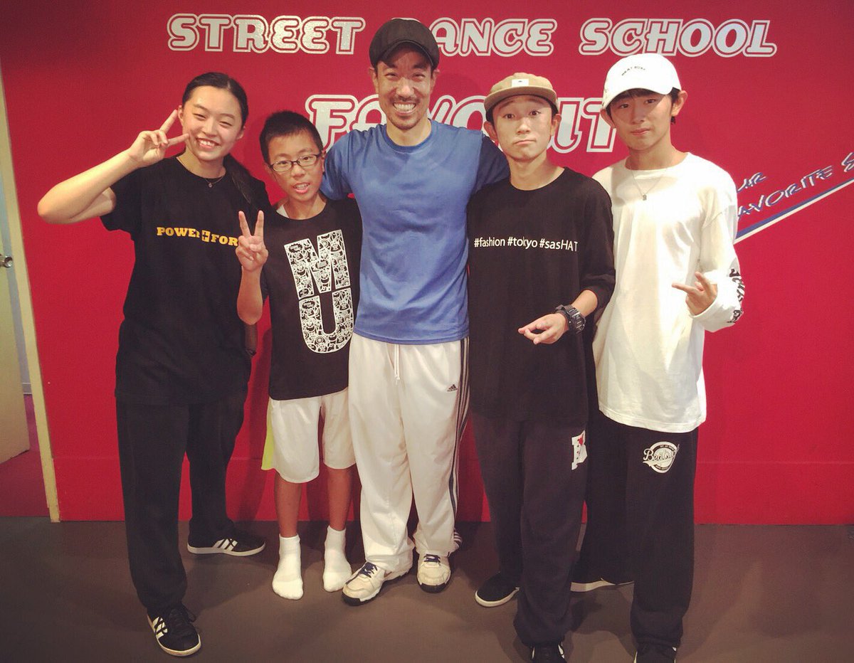 hono_overdoes's tweet photo. 今日はYAJI さんのレッスン受けてきました✨本当にかっこよくて、楽しかった〜😊また行きたい！！！
YAJIさん、MUTO さんありがとうございました*\(^o^)/* https://t.co/IAkeiuHue2