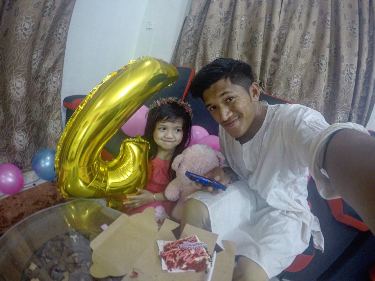 IskaAdam's tweet photo. 9/10 birthday girl..Happy birthday my baby nur hawa tasnim💕🎉🎈🎊🎉🎈🎊🎉..I love you💋💋💋 https://t.co/190BEB4N5D