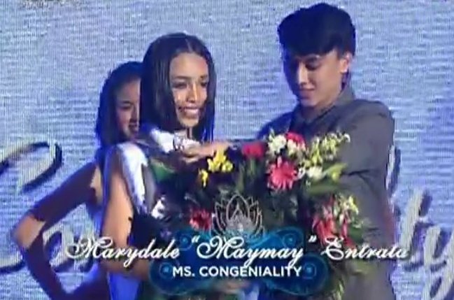 MayWardOfficial's tweet photo. Twinnie moments!! ❤ Sinong kinilig? Omg talaga!!! Nag level-up ang MayWard, may call sign na. (cto)

MAYWARD RisingLoveteam https://t.co/uqSR78ZT4e