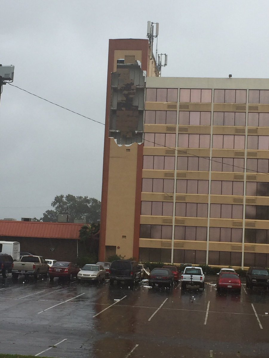 NCPD's tweet image. Radison Hotel on Rivers Ave