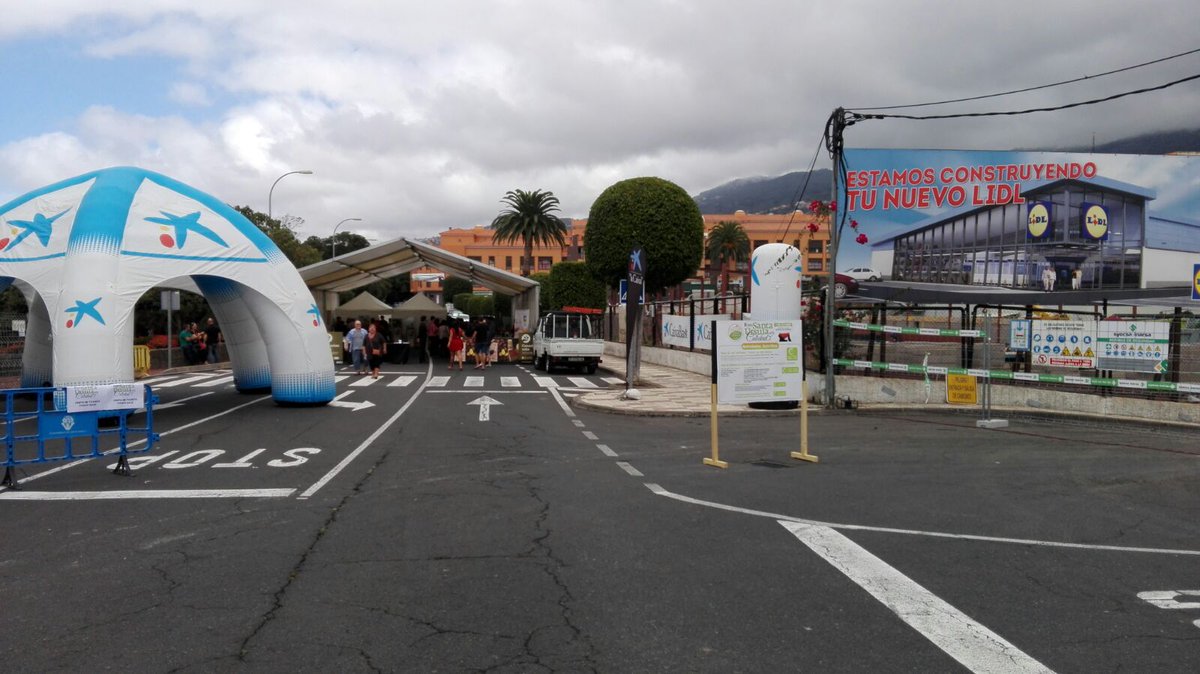 Aprocica's tweet photo. #SantaUrsula también está de fiesta..Te Esperamos.Ven y disfruta de la Feria @AytoSantaUrsula Calidad @pcSantaUrsula https://t.co/vhMtXYn7up
