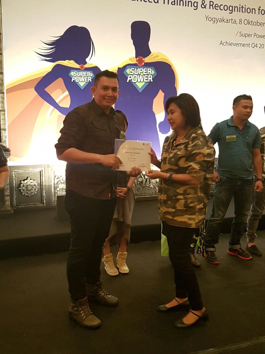 2709james's tweet image. Advanced training &amp;amp; recognition for super FA...@jphvds @Ikh4313 @tisyediah @ananditho #superFA #award #jogja