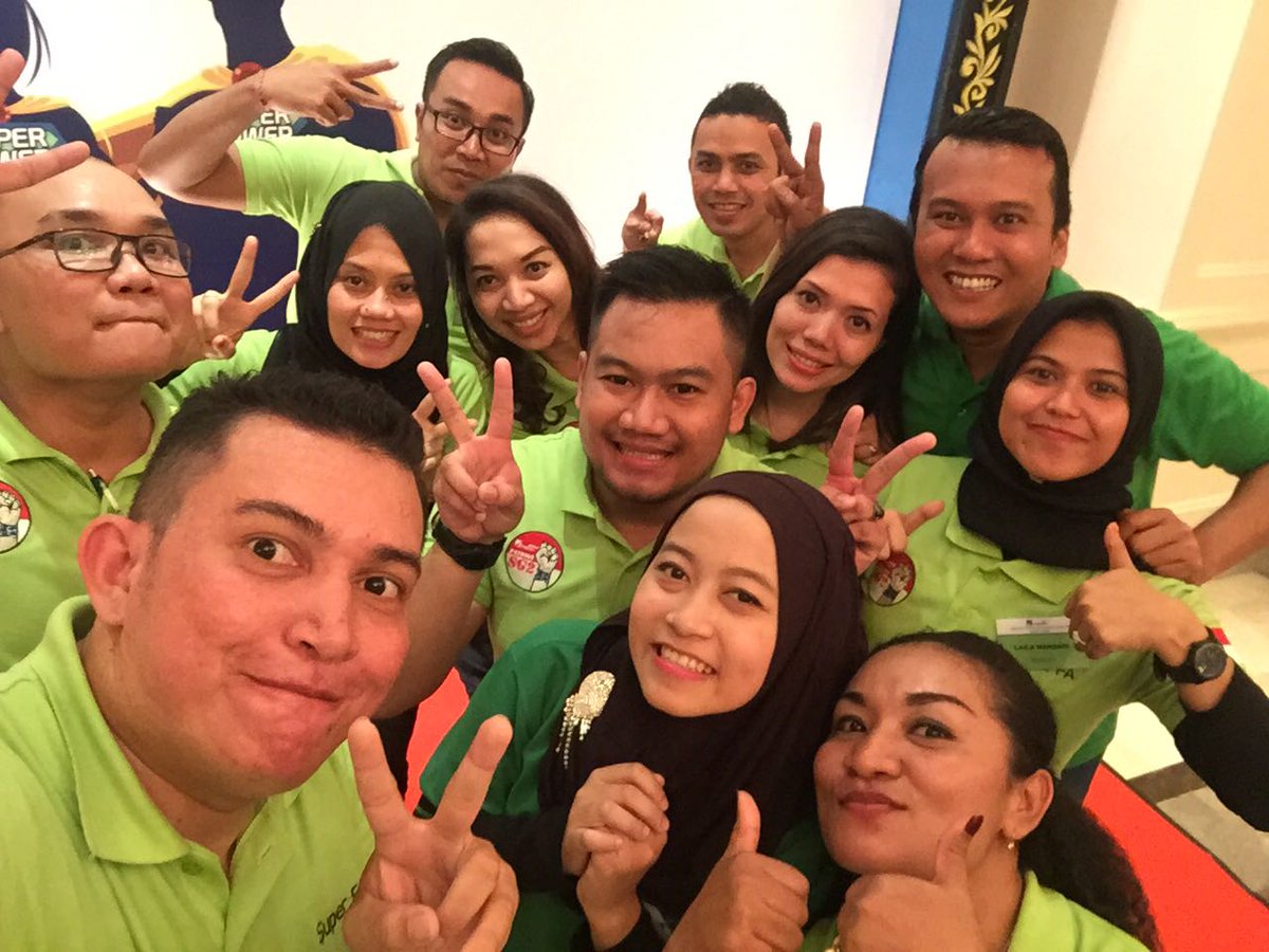 2709james's tweet image. Advanced training &amp;amp; recognition for super FA...@jphvds @Ikh4313 @tisyediah @ananditho #superFA #award #jogja