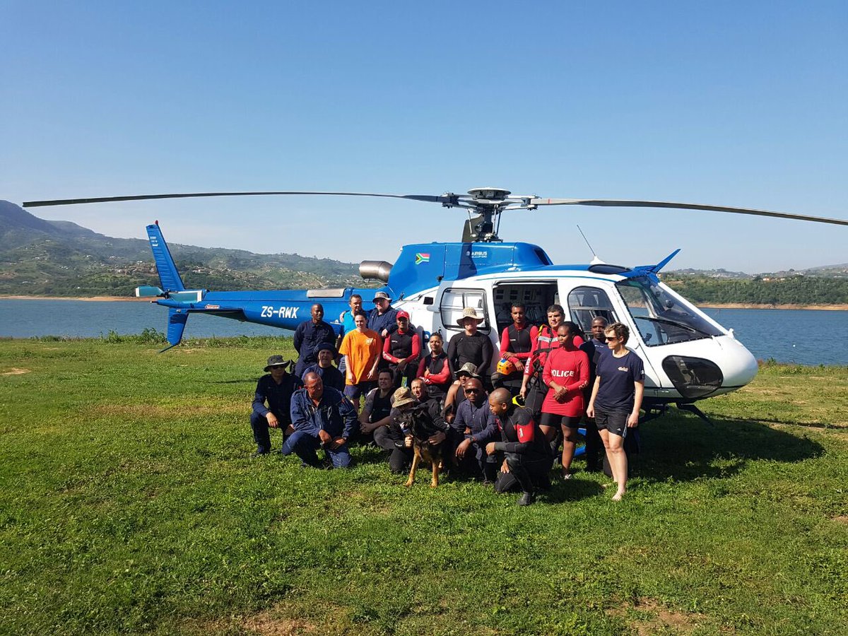 Fafapdiver's tweet photo. Awesome Aviation and water skills maintenance exercise at Inanda dam with SAP Kzn SAR, Airwing and DUT https://t.co/W93oZ28aDO