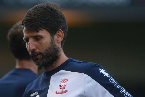 LincsEchoSport's tweet photo. .@LincolnCity_FC have been pegged back against @bromleyfc. It's 1-1 #ImpsLive https://t.co/Xot7HGxVTL https://t.co/HdPX89bmXa
