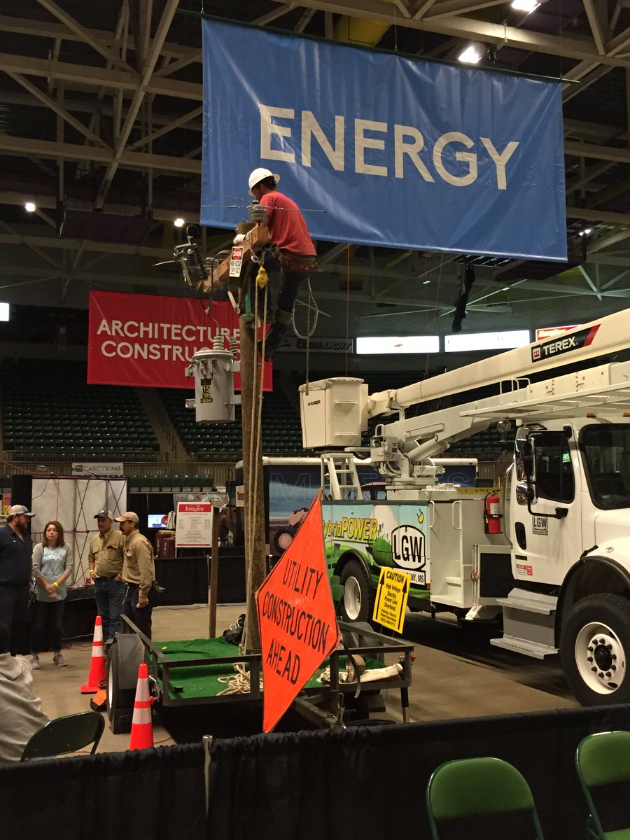 nctplarry's tweet photo. “Imagine the Possibilities” Career Expo. Lineman demonstrates for 8th graders how to climb a utility pole. #msitp16 Tupelo, MS Oct 4-6 https://t.co/SJHJPeq5UY