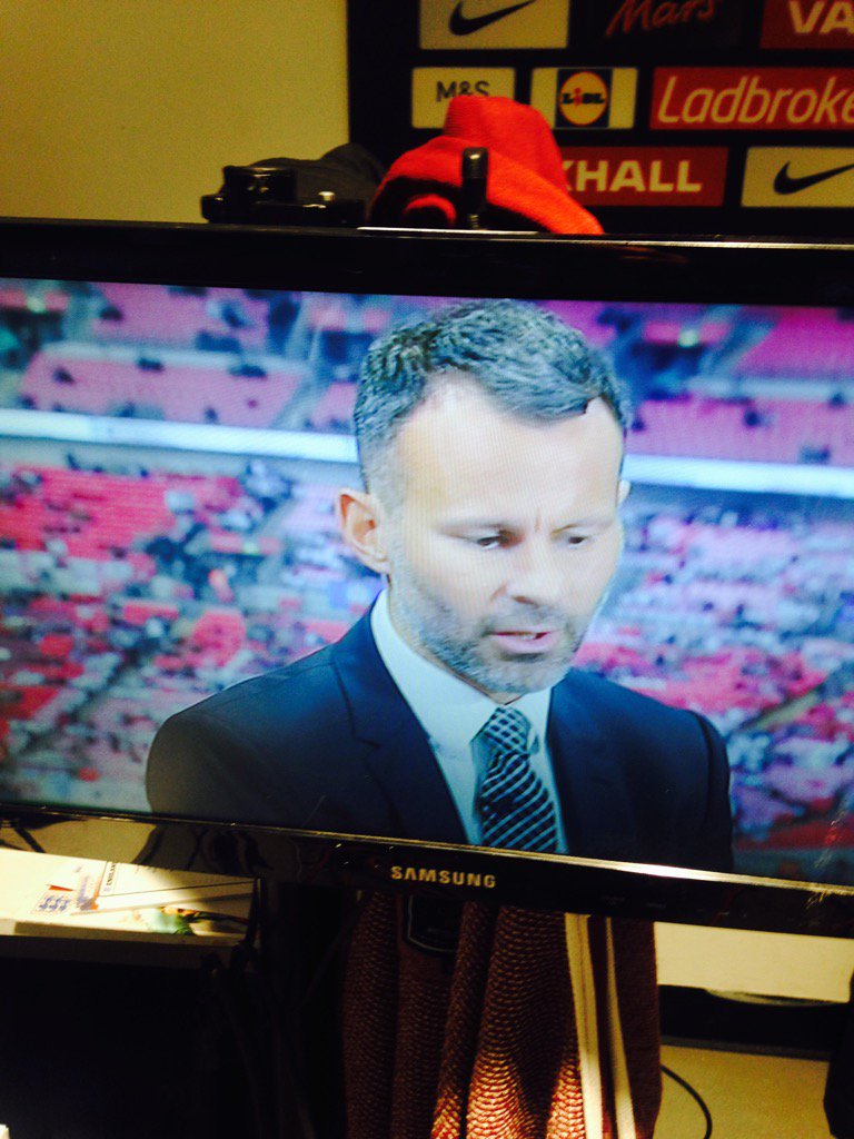 gabrielclarke05's tweet photo. Giggs praises Lingard's intelligence and quality but says it's now 'time for him to kick on' @itvfootball #debutboy https://t.co/Huv84ImM4t
