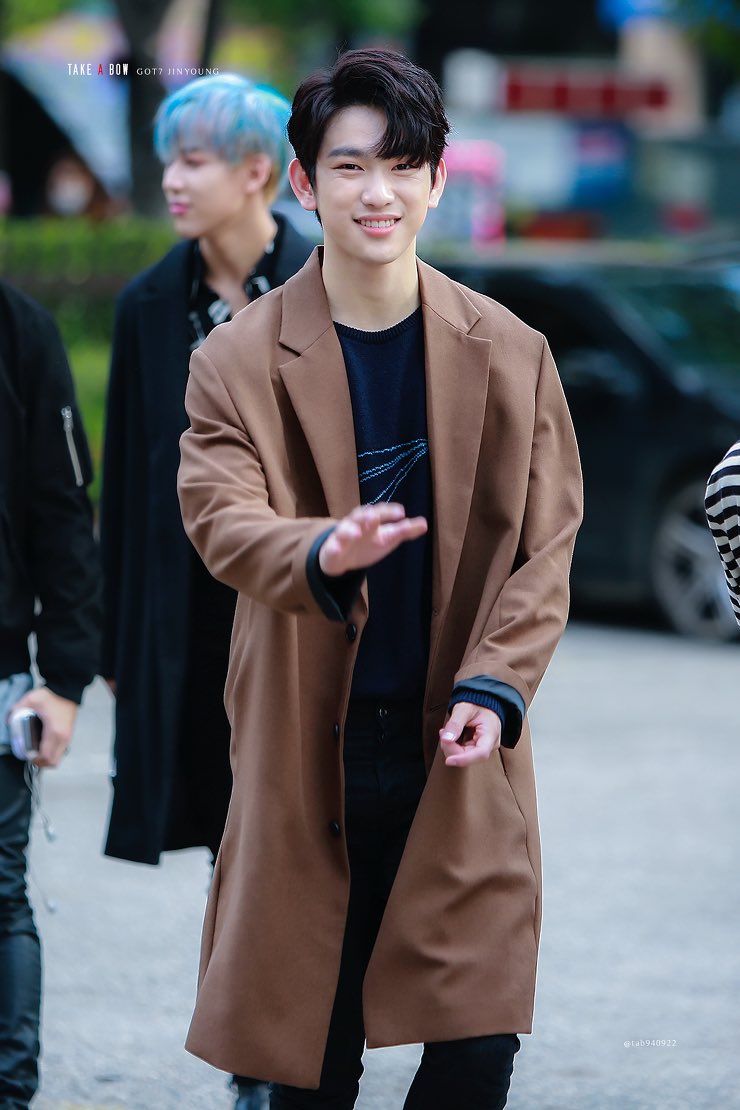 tab940922's tweet image. 161007 뮤직뱅크 진영❤️
#GOT7 #진영 #Jinyoung #하드캐리 
@jrjyp 세상잘생김다모으면...박지녕...😭😭✨