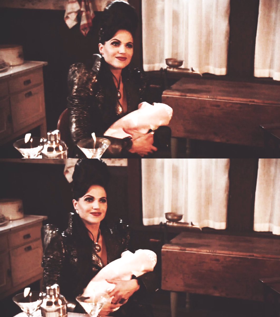 happy_soul_5's tweet photo. #LanaParrilla ❤️ #EvilQueen 👑 #OnceUponATime #OUAT6x02 #6season #2episode https://t.co/kcYGGMPw2i