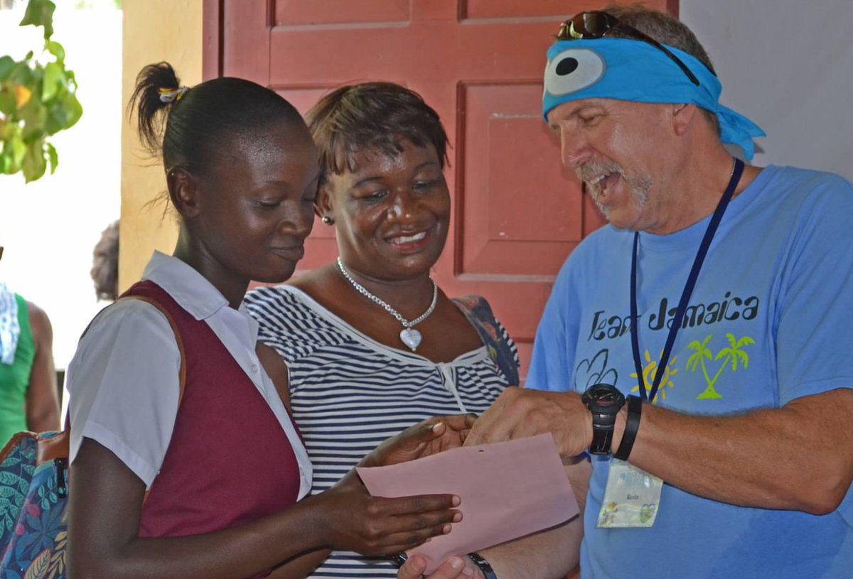 IssaTrust's tweet photo. Want to volunteer for an upcoming medical #missiontrip with #IssaTrust? Learn more: https://t.co/BNgGdorWvh https://t.co/2yKtuRvpqR