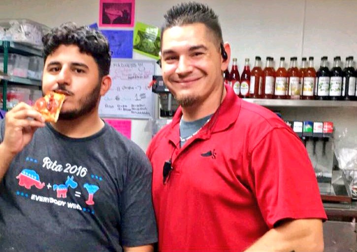 AceChilihead's tweet photo. Going for Gold #9Brand #2Region #1Area #Bam #Win #FowlerVille #Leaders #Family #Team #ChilisLove #LoveFL #Tampa #RitaMadness @ChilisJobs https://t.co/Dak0P5ay4n