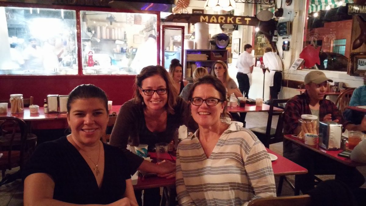 Misslechuza's tweet photo. #2016dml closing on Newport Beach https://t.co/8es49mCUKh