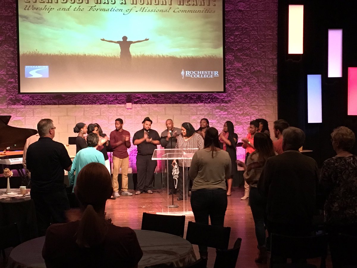 RCstreaming's tweet photo. We were led in worship by a wonderful gospel choir led by the talented @Jalen_Seawright #RCstreaming #rcstreaming2016 #streaming2016 https://t.co/UoPsWxAqtA