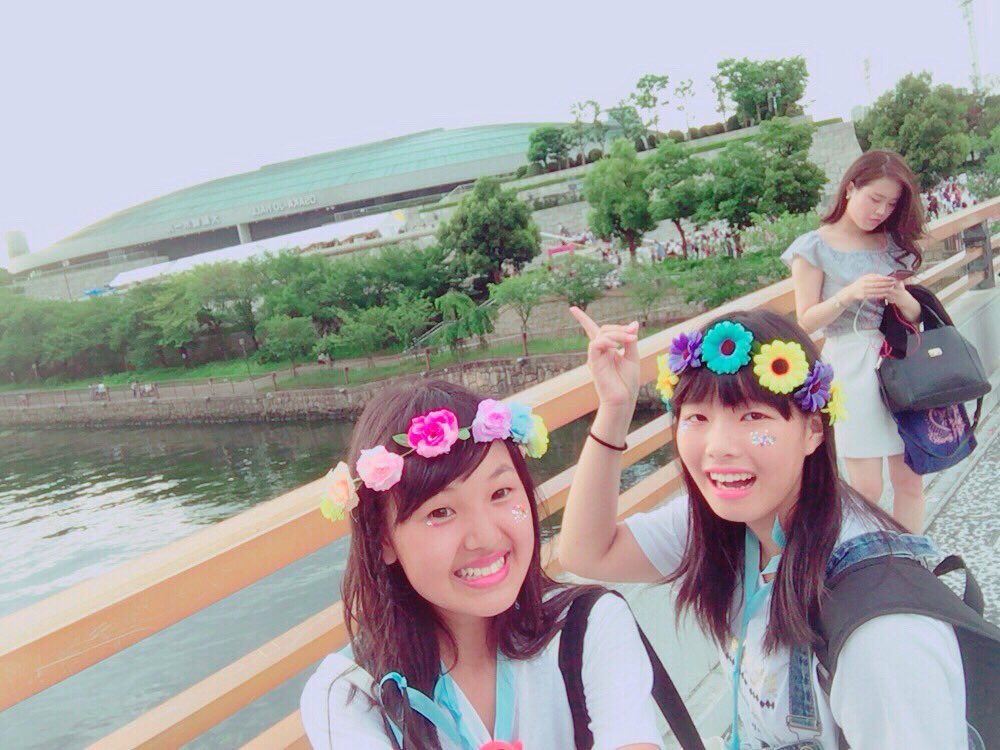 anmitsuhimeda's tweet photo. 結構前だけどHey! Say! JUMP Dear in大阪 初日行かしてもらいました😌🙏💗グッズ販売並んでたけどめちゃくちゃ並んでてびっくり😭LiveのDVDほしい!! JUMPがもっともっと好きになりました！ #速くDVDほしい人 #とびっ子さんと繋がりたい #絡みたい人 https://t.co/UbtyFnNkUh