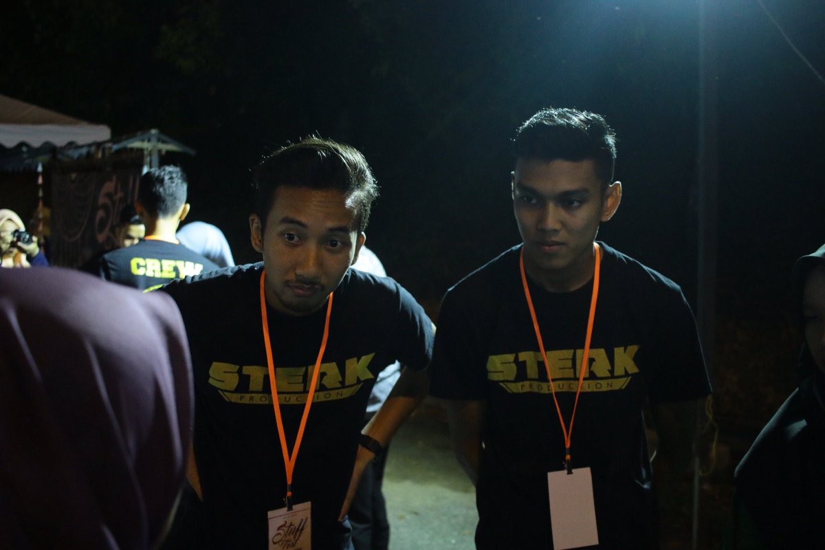 concretem0nk's tweet photo. dengar arahan dengan tekun @farhanmzln
#STUFFFEST3 https://t.co/16EdBm6u42