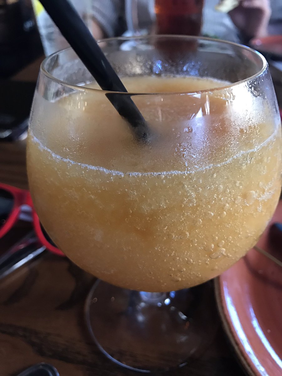 Socaltrojan's tweet photo. Peach goodness! #yelpsfallbreak #goodonya https://t.co/44jID1Nuig