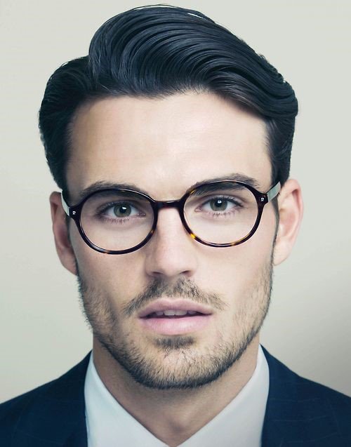 OMoitzheim's tweet photo. En choisissant vos lunettes chez nous, votre regard ne sera que plus accentué ! https://t.co/DZKH0gco0j
