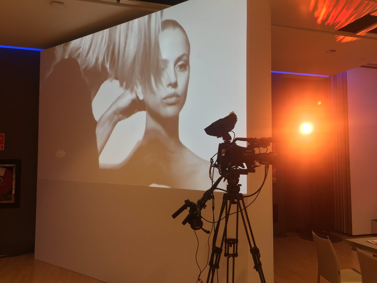 Teoxane Laboratories tweet media