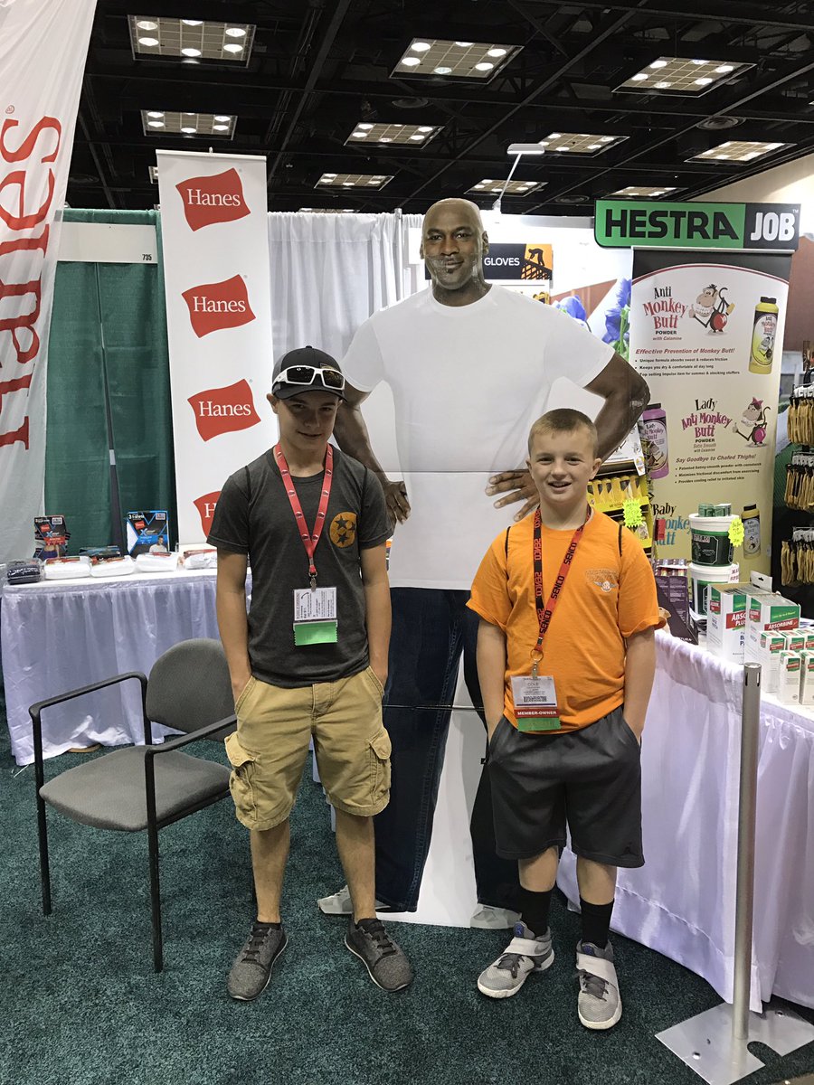 InteractAgency's tweet photo. Day 1 of the Do It Best Convention!! Some of the young members/owners posing with MJ in our @Hanes booth! @doitbestcorp https://t.co/Bweca8Fwyb