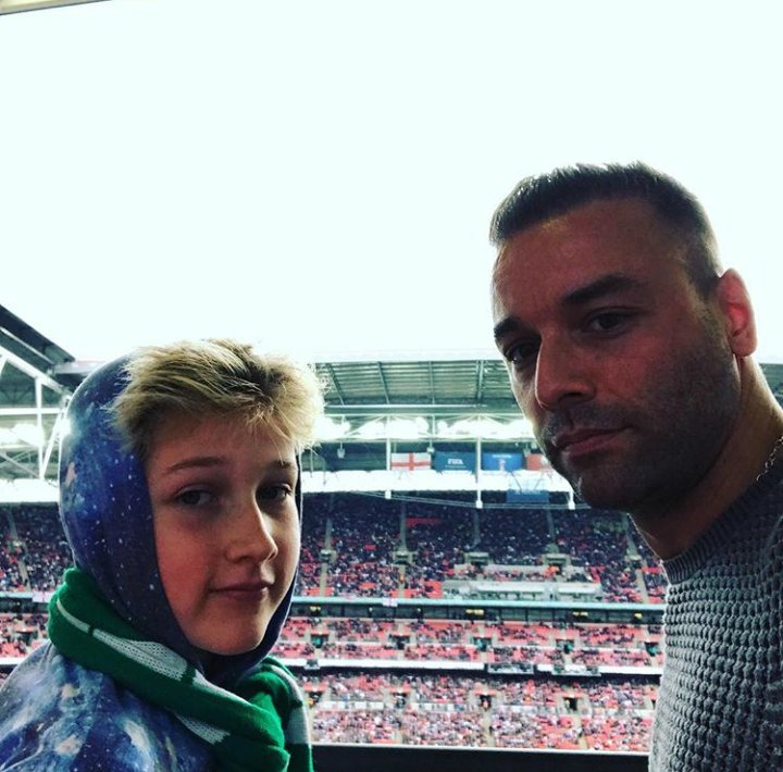 museists's tweet image. Chris on instagram: "Day out at Wembley" instagram.com/p/BLTtLJwD1Z0/