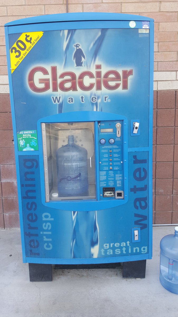 AndWeLive's tweet photo. @GlacierWaterUSA machine took $2 of mine. I called, an actual person answered, I had my refund in the mail 30 sec later #thankyou #satisfied https://t.co/q04E5ddHkU