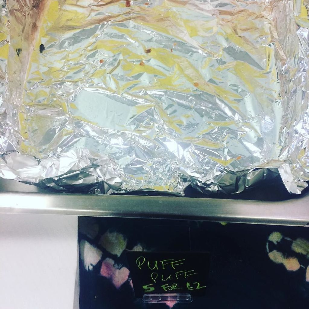 And we all out of puff puff! 😁😁😁 #tokunboskitchen #oyacomechop #pineapplepunch #enfield #l… ift.tt/2edCAXF