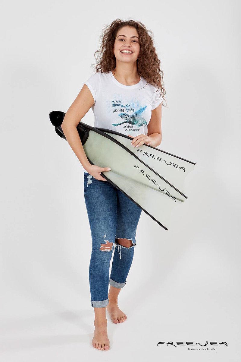 freenea's tweet photo. Try to be like the turtle - at ease in your own shell. #freediving #freitauchen #apnoe #schnorcheln #snorkeling #divewear #diveinstyle https://t.co/9RLVCyWcpt