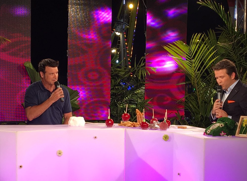 RochVoisineRVI's tweet photo. Dans moins d'une heure, Roch Voisine sera sur la scène du festival « Florilège » à l'ile de la Réunion! Êtes-vous prêts? #FLO2016 https://t.co/jVqd9knxQt