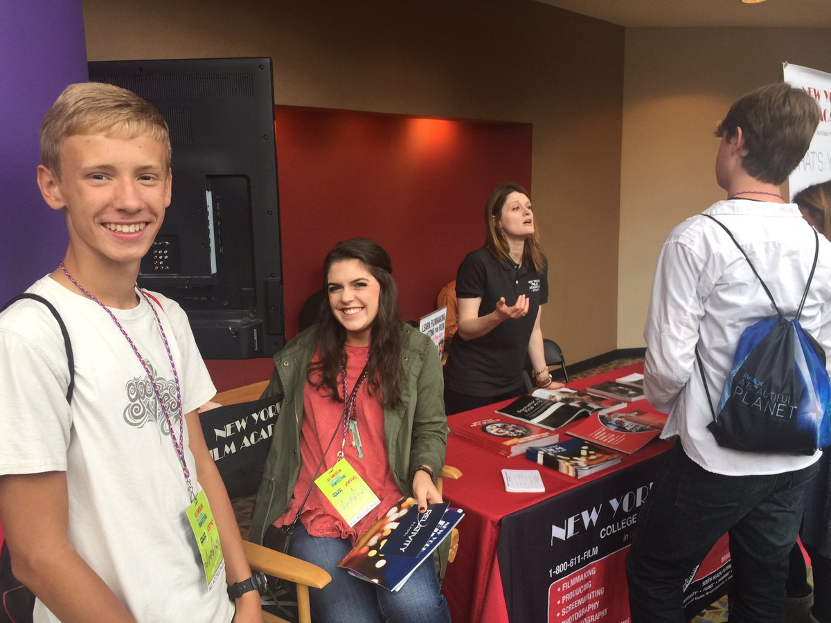 Mat_Thornton's tweet photo. Meeting folks from film schools and institutes that specialize in AVTF production. Really great opportunity! #HSFilmFest2016 #wearelakeside https://t.co/HC7IQpx9OT