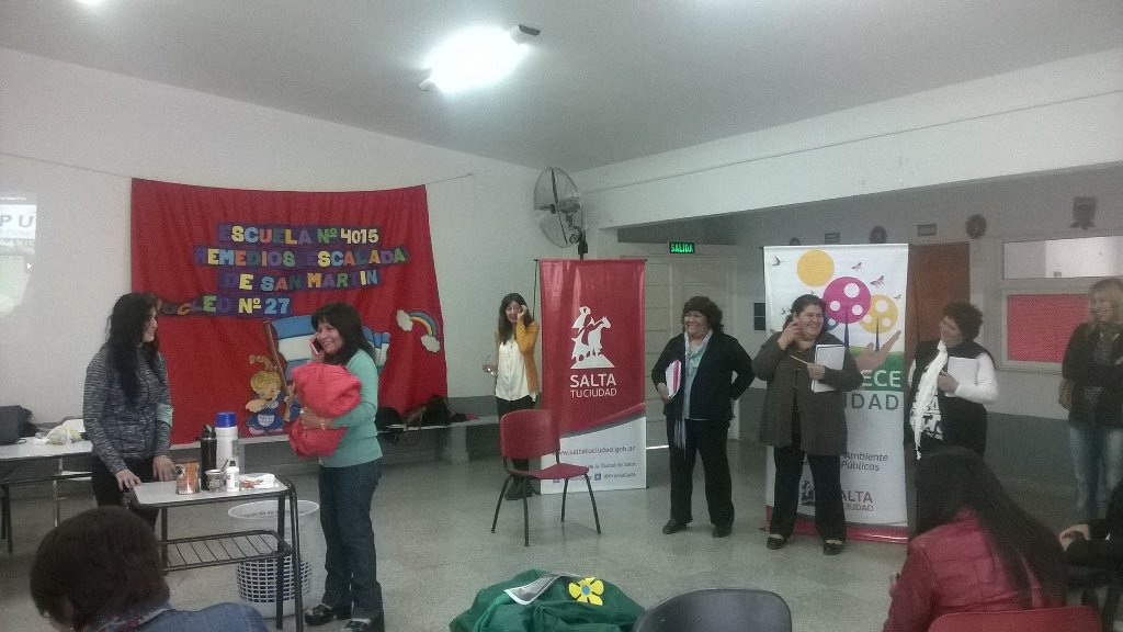 yolore21's tweet photo. Capacitación Formando Educadores Ambientales#tecnicas de animacion sociocultural @garnica_silvia @carmenvillafae5 https://t.co/8mNlzERIZh