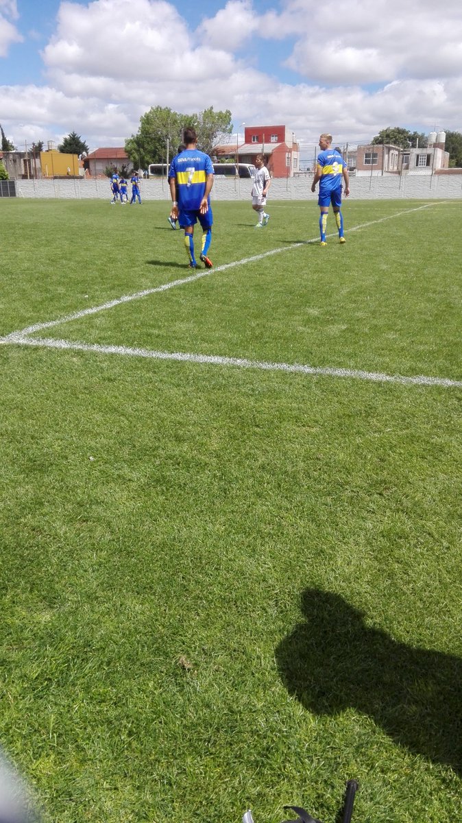 ElQuinquela's tweet photo. #Quinta Comenzó el segundo tiempo. Boca 2-0 Quilmes. https://t.co/G4eKHpmnSr