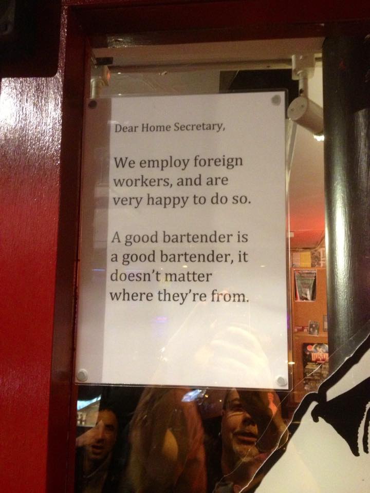 Bonn1eGreer's tweet image. "Do not go gentle into that good night,
Rage,rage against the dying of the light." D.Thomas
#Brexit
pic-@EUflagmafia