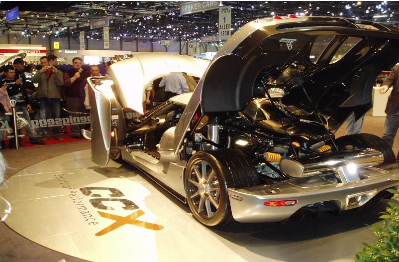 NoSpeedLimit_it's tweet photo. #Throwback #Retrospective #SalonDeLAuto 2006 #KoenigseggCCX #supercar #ypercar #dreamcar #MadeinSweden #400kmhclub https://t.co/B9XqYZxVWc https://t.co/tic9UqQRIh
