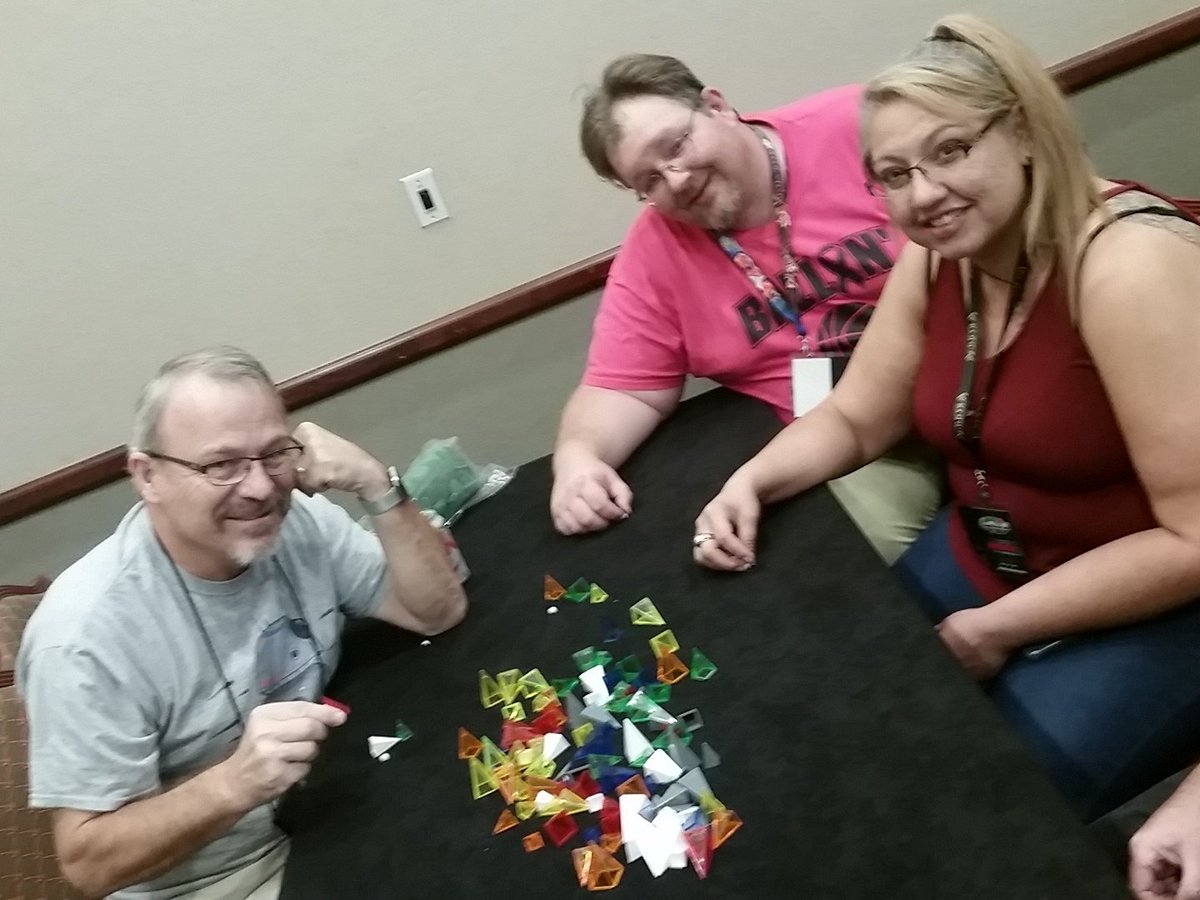 42_games's tweet photo. #Gamexpo2016. @LooneyLabs  Zendo! Come play! https://t.co/0ln1xGgoiV