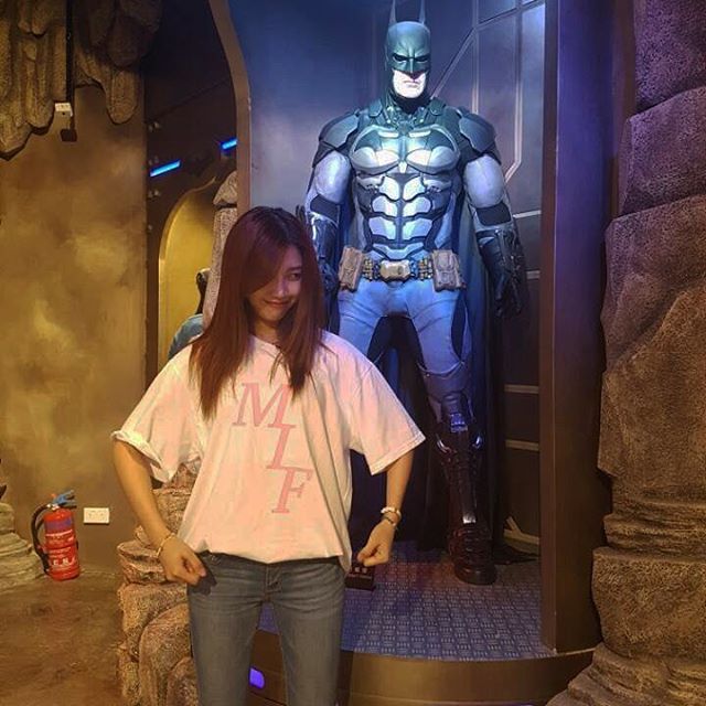 Taeyeonniex3's tweet photo. [161008 Eunji Instagram Update 9] #에이핑크

Uncle Batman, I'll go and level up before finding you. #Thatwillbe #PlasticSurgery https://t.co/E4J9AskPft