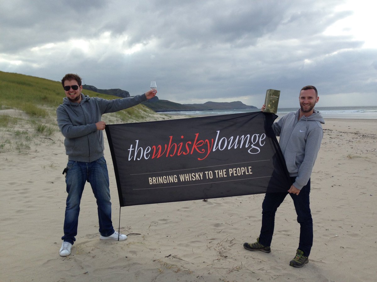 Many fine moments, many fine drams, many beautiful settings... Huge thanks to all our wonderful distillery hosts #Islay #TWL <a href="/TWLJoe/">Joe Clark</a> <a href="/TWLRu/">Ru</a>