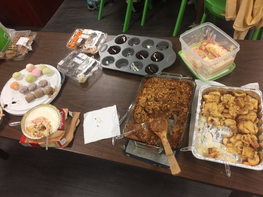 MrTMath's tweet photo. What started as a student idea following up on our menu project turned into an end-of-quarter celebration! #fast2thefuture https://t.co/r1IMj6ttL4