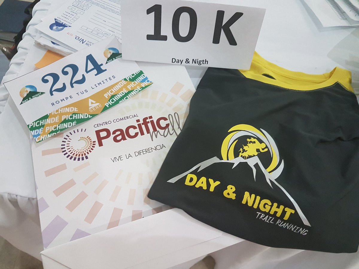 Paomadiedo's tweet photo. ¡Ya tengo mi kit!!! Siguiendo los sabios consejos de mi coach  @germangamez72 #Voyx10Km!!! Inscríbete aún hay tiempo #PressRunners #AETCali https://t.co/MgcF6PksVO