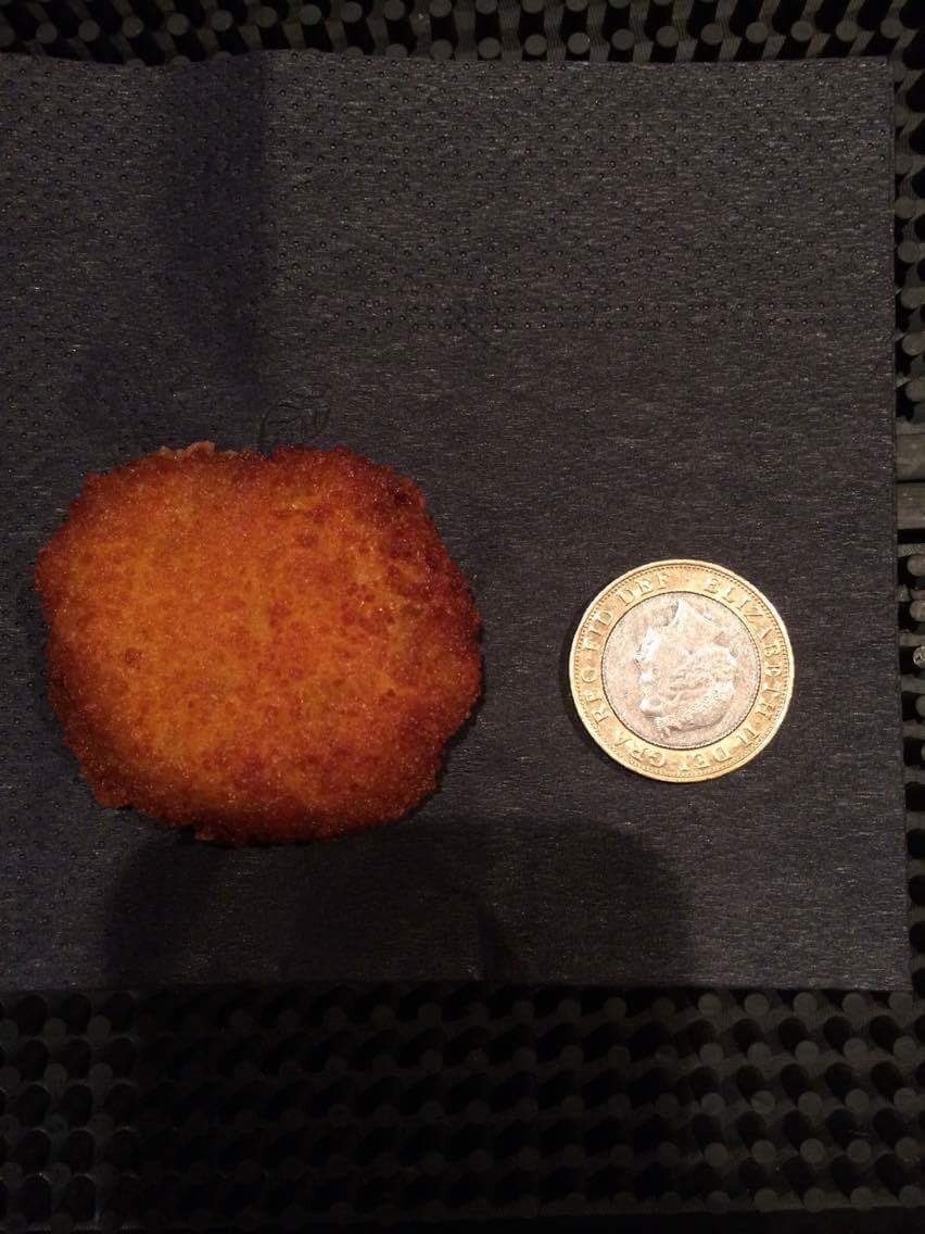 OneLoungeBar's tweet photo. @fostersfish I ordered fish cakes not fish bites... I've heard of small portion sizes but this is ridiculous!!! #inflateportionsnotprices https://t.co/agFosDz61H
